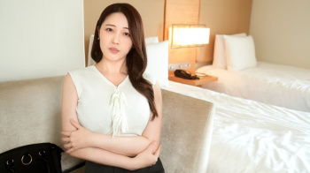 禁断の他人棒SEX！？セックスレスな美人妻は久々のSEXで理性崩壊！他人棒にむしゃぶりつく姿は禁断の背徳感！快楽に溺れる女の姿をご賞味あれ！ 【初撮り】ネットでAV応募→AV体験撮影 2336の画像