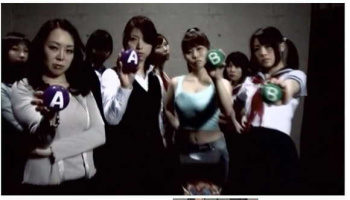 【女子プロレス】これは危ないレズビアンたちが小便でキャットファイト！【エロ動画おすすめ】の画像