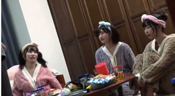 【おしっこ】家で女子会をやっていた妹の友達とトイレセックス！【エロ動画おすすめ】の画像