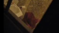 女性がトイレをしているところを隠し撮りしたからご覧下さいの画像
