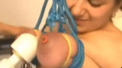 変態達に贈るおっぱいイジメの動画を集めたようですｗｗｗの画像