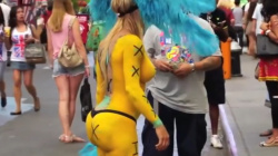 タイムズスクエアではボディペイントの女がいっぱいいるらしいｗｗｗの画像