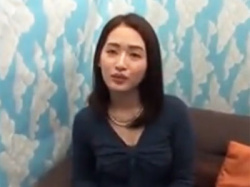 欲求不満が中々解決しない美人妻が生中出しで陥落イキの画像