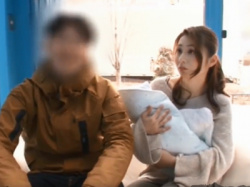 「ぇ…ちょ旦那も居るし…」子供が産まれたばかりの素人妻があっさりNTRアクメの画像