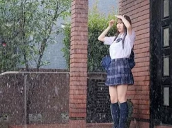 【JKレイプ】軒先で雨宿りしてた制服が濡れ透けなロリ女子校生を自宅へ…襲われて無理やり中出しレイプされるエロ可愛い美少女の画像