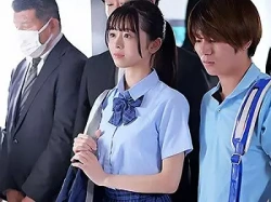 【痴漢×JK】電車内で痴漢師に狙われた女子校生さんマンコ刺激でイかされまくる姿がクッソ抜けるんだがｗｗｗの画像
