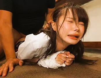 【強姦】「もう嫌だ//」前科持ちの危険な人物を店長が採用してしまったら年頃の娘が犯された！の画像