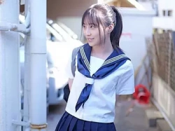 【JKレイプ】通学電車で痴漢師に抵抗出来ず羞恥イキさせられたロリ女子高生…真面目で無垢な美少女が即沼堕ちして淫らな痴女にの画像
