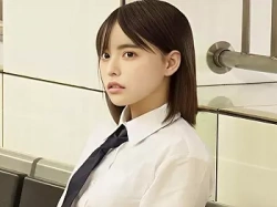 ☆夜這いレイプ☆色白清楚なスレンダー制服JKを学校から尾行してパンチラ盗撮＆電車痴漢！昏睡状態のまま中出し強姦《睡眠薬》の画像
