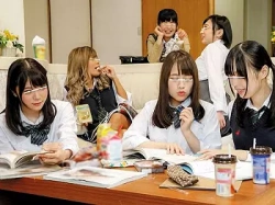 《集団レイプ》スレンダー巨乳な”美少女”ギャルJKを睡眠薬で昏睡させ拘束凌辱！羞恥”電マ”で痙攣させ鬼畜なハード強姦輪姦の画像