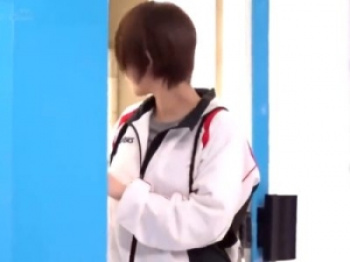 スポーツ系ショートカット激カワ娘が童貞君を筆おろし！脱ぐとすごい隠れデカパイの心優しいJDが童貞卒業させてくれる！の画像