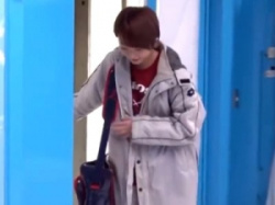 「童貞君のオナニーのお手伝いをお願いします」陸上部のボーイッシュJDをナンパする！ショートカット女子が筆おろし膣内射精！の画像