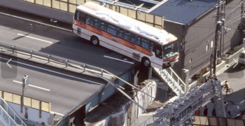 3分ほどの演技の中で単発のハイキック皆無という演技構成は、反省していただくべき点ですね(謎の上から目線)　「チア動画#26【4K】」の画像