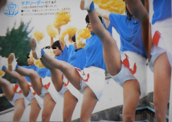 …え？じゃあ残りの右側の娘は、ですって？まぁそんなことはどうでもいいじゃないですか、ね！ね！(かなり失礼で下手くそな応対)　「激カワチア6」の画像