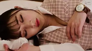 【OLレイプ】「もうやめて…ね？」酔っぱらった同僚OLを強姦！の画像