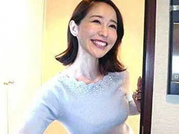 【人妻】いやらしい過ぎな美スタイル人妻の誘惑に完墜ちの画像