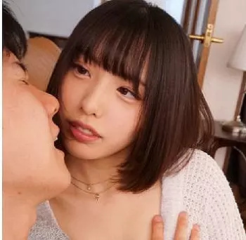 【色白】彼女のお姉さんの挑発に我慢できない！の画像