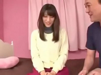 【巨乳】「出ちゃうぅ！」感じると母乳が吹き出す素人妻と濃厚エッチの画像