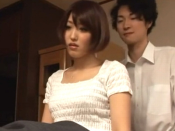 くびれが凄い巨乳義母！肉々しい体に我慢できなくなった息子と近親相姦ハメ【人妻】の画像