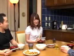 「やめなさいってば！」親父の再婚相手が魅力的過ぎてイケナイ関係に踏み切った息子【波多野結衣】の画像