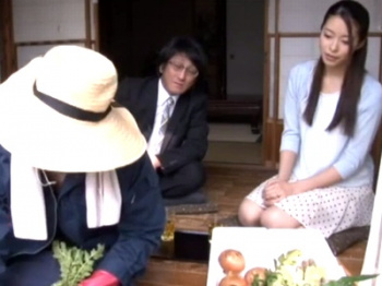 自分の代わりに実家の農業を継いだ弟…恨みと腹いせと共に女神が寝取られる！【人妻】の画像