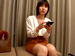 女性用デリヘルに興奮する美少女がイケメンにテンション上げてたっぷり種付けｗの画像