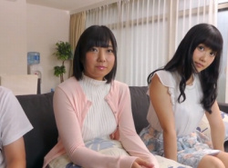 【素人】友達同士の女子大生をお持ち帰り！お互い恥ずかしがりながらもシーツを濡らして即ハメ撮りの画像