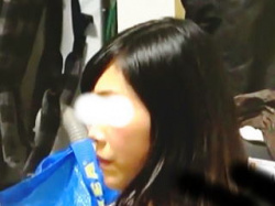【無修正】独り暮らしの姉の様子を見に行ったら汚部屋でオレの友達とセックスしてやがった♪の画像