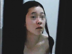 【盗撮動画】清楚なのに巨乳がギャップ萌えな黒髪女子のお風呂を覗いてたら最後にバレる失態♪の画像