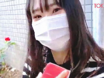 【盗撮動画】パンチラターゲットに声を掛けたら乳揉み痴漢に￥で応じてくれた女神のような女の子♪の画像