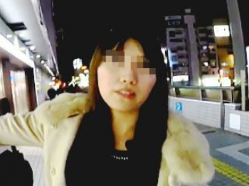 【盗撮動画】顔も撮った声も聴けた、後は本丸のえちえちパンチラいっぱい撮ってシコるだけ♪の画像