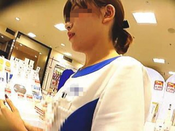 【盗撮動画】恒例のアノお店の看板娘的な店員さんのパンスト越しのビューティーパンティ♪の画像