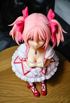 【まどマギ】鹿目まどかの魔法少女衣装のピンクフリルから露出する胸に興奮♡【着衣イラスト30枚】の画像
