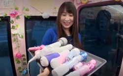 見られてオナニーするの感じすぎ♡美熟女がMM便で公開オナして発情の画像