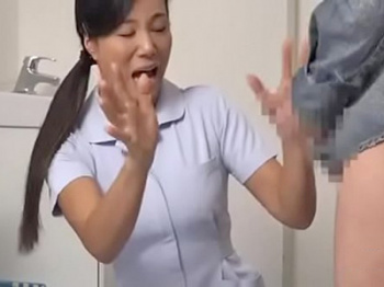 【看護婦】精液検査のために内緒で身体をはってくれるナースの画像