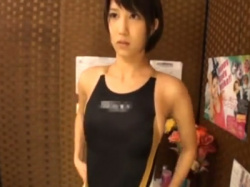 【マッサージ】競泳水着でマッサージ受けるほっそい美女→ムリヤリ巨根挿入する鬼畜整体師の画像