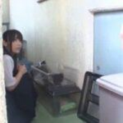 「やだっ…やめっ！」鬼畜男に媚薬塗りのチンポで犯される幼女JK【中出し】の画像