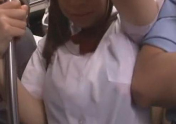 【美少女×痴漢】柔らかそうな大きなオッパイが美味しそうの画像