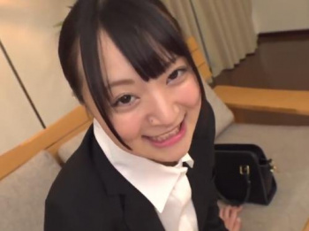 純情な美少女教師が無垢な少年の手を取り初めての官能の境地への画像