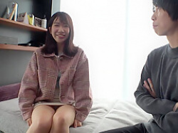 企画ナンパされた地味かわいいビッチちゃんがえちえちSEX！潮吹きおしっこ連続！痴女り濃厚ジュポフェラ！ の画像