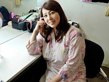 [YouJizz]超乳な人気ベテラン女優が禁欲後の本気のプレイでマン汁を垂れ流して淫乱に果ててしまうwwの画像