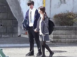 [エロ動画]【中出し×パンスト】高級学園に通う豊満な女子高生が恋人との情熱の最中に突如現れた男に無理やり貫かれ子宮に熱い欲望を注ぎ込の画像