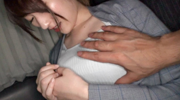 美人ＯＬさんの会社まで車で迎えに行き昼休みにしつこくセックス要求したったぁーｗｗｗ頑なに拒むけど強引に愛撫して女さん犯して来たぜぇーｗｗｗの画像