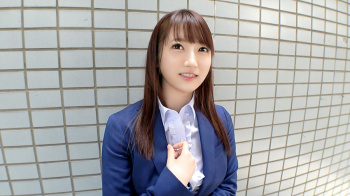 可愛いＯＬさんに駅前で突撃取材！有給取らせて秘密のセックス旅行に行ってきたぁーｗｗｗお酒飲ませて酔ったところでドスケベエッチしてきたぜぇーｗｗｗの画像