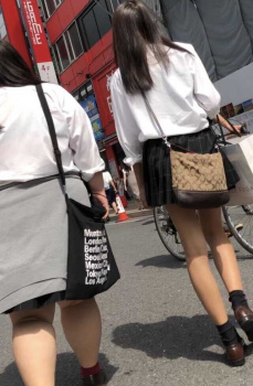 JKさんの太ももパンパンでスケベすぎるｗｗｗｗｗｗｗｗｗｗｗｗｗｗｗｗｗの画像