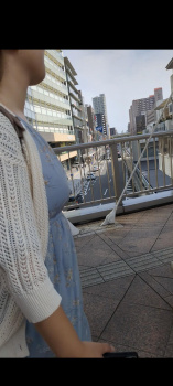 街中で巨乳着衣おっぱいのお姉さんが発見されるｗｗｗｗｗｗｗｗｗｗｗｗの画像