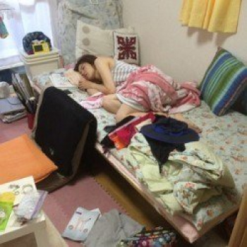 素人投稿系の微エッチなエロ画像スキスキ部（５０枚）の画像
