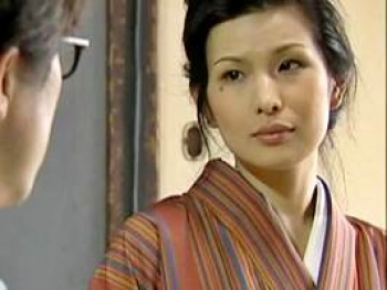 酒井ちなみ｜ヘンリー塚本｜床拭きしてたら旦那様からバックでハメられた家政婦さんの画像