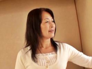 【五十路】若いイケメンとSEXがしたくてAVデビューする好き者マダムの画像