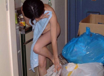 お風呂あがりの女の子が超色っぽい…素人の生活感がなまなましい家庭内の風呂上がりエロ画像の画像